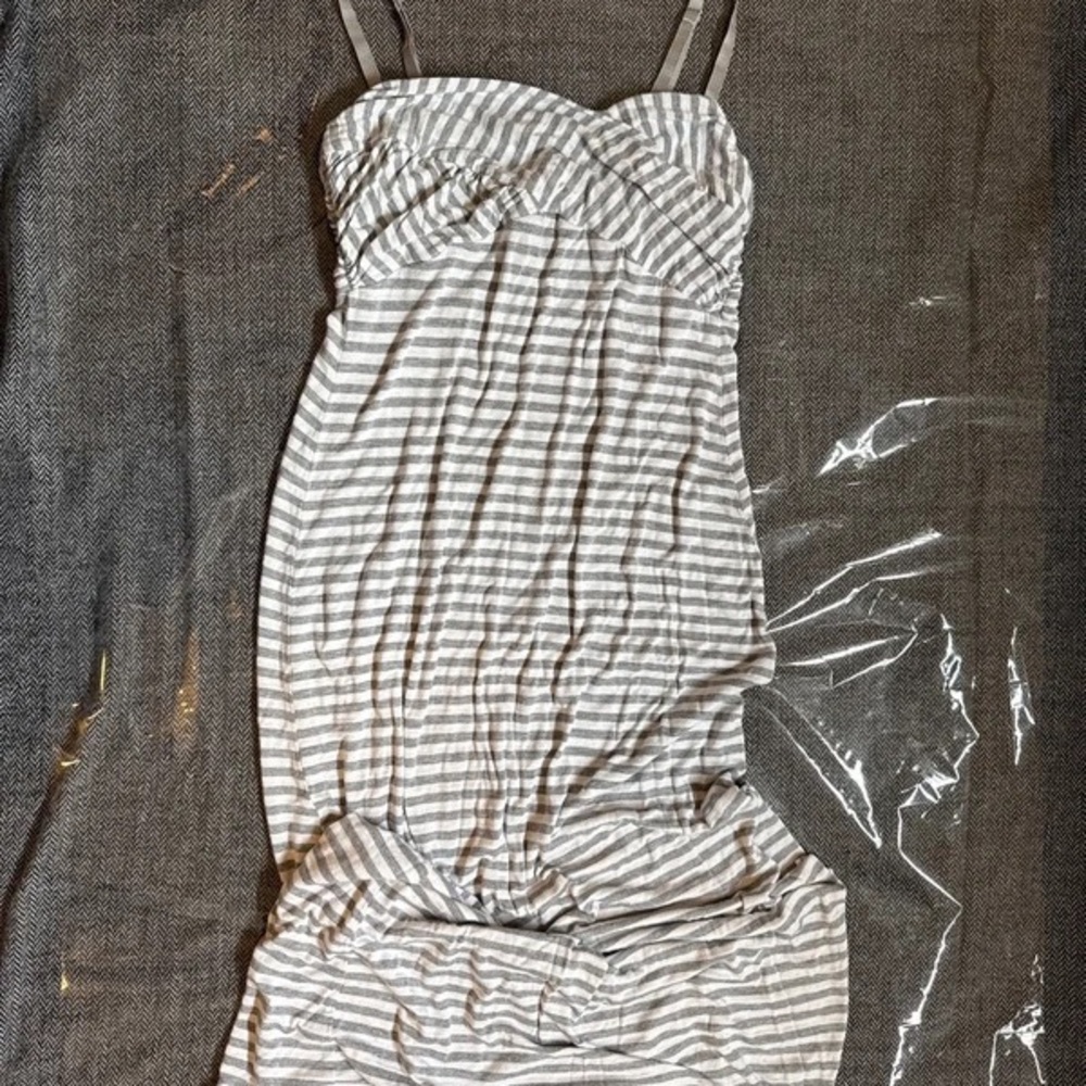 Max Studio White and Gray Striped Sleeveless Nightdress